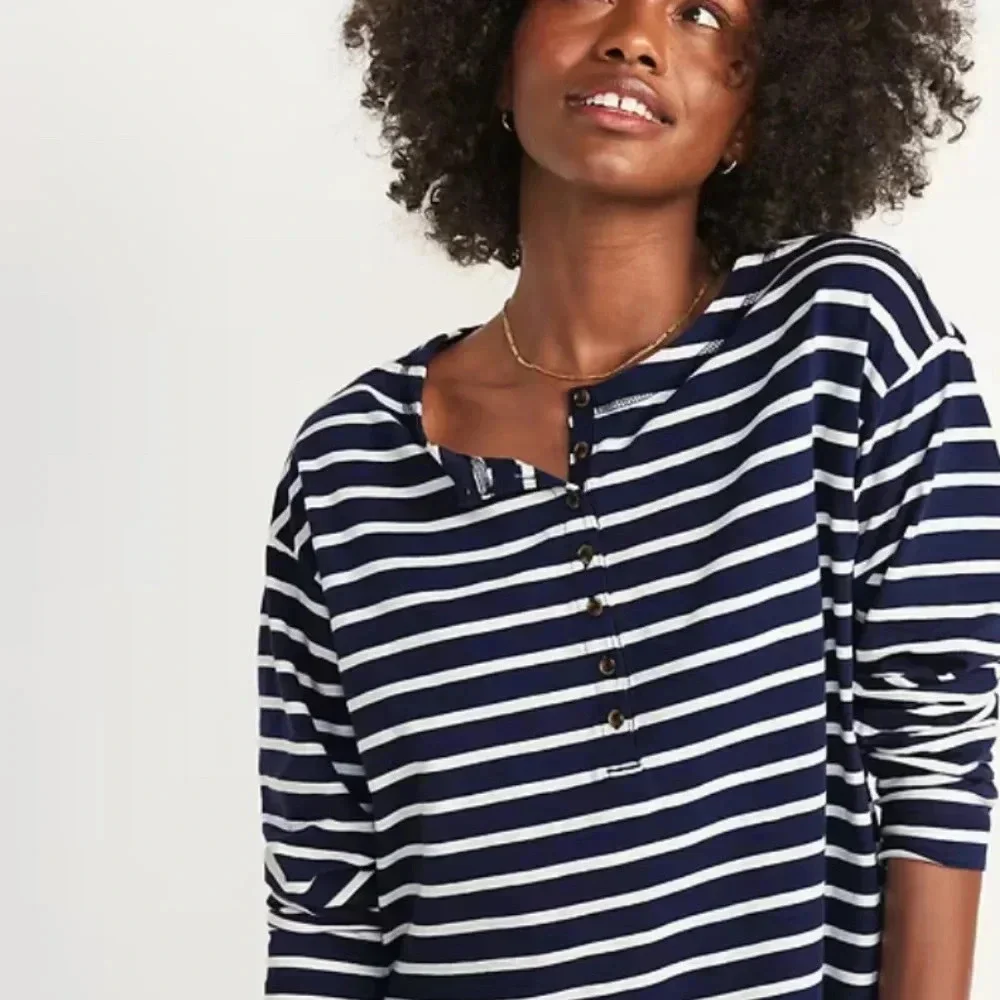 Old Navy Women’s Navy White Nautical Striped Henley Long Sleeve Jersey Shirt XS - Picture 1 of 9